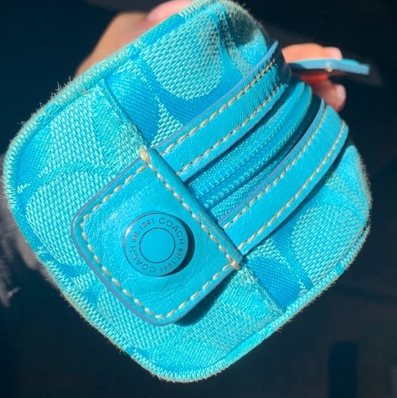 Coach cosmetic bag - Picture 4 of 5